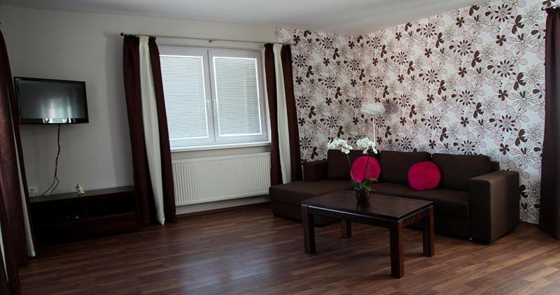 Mlyn Penzion & Wellness Radvaň nad Dunajom Exteriér fotografie