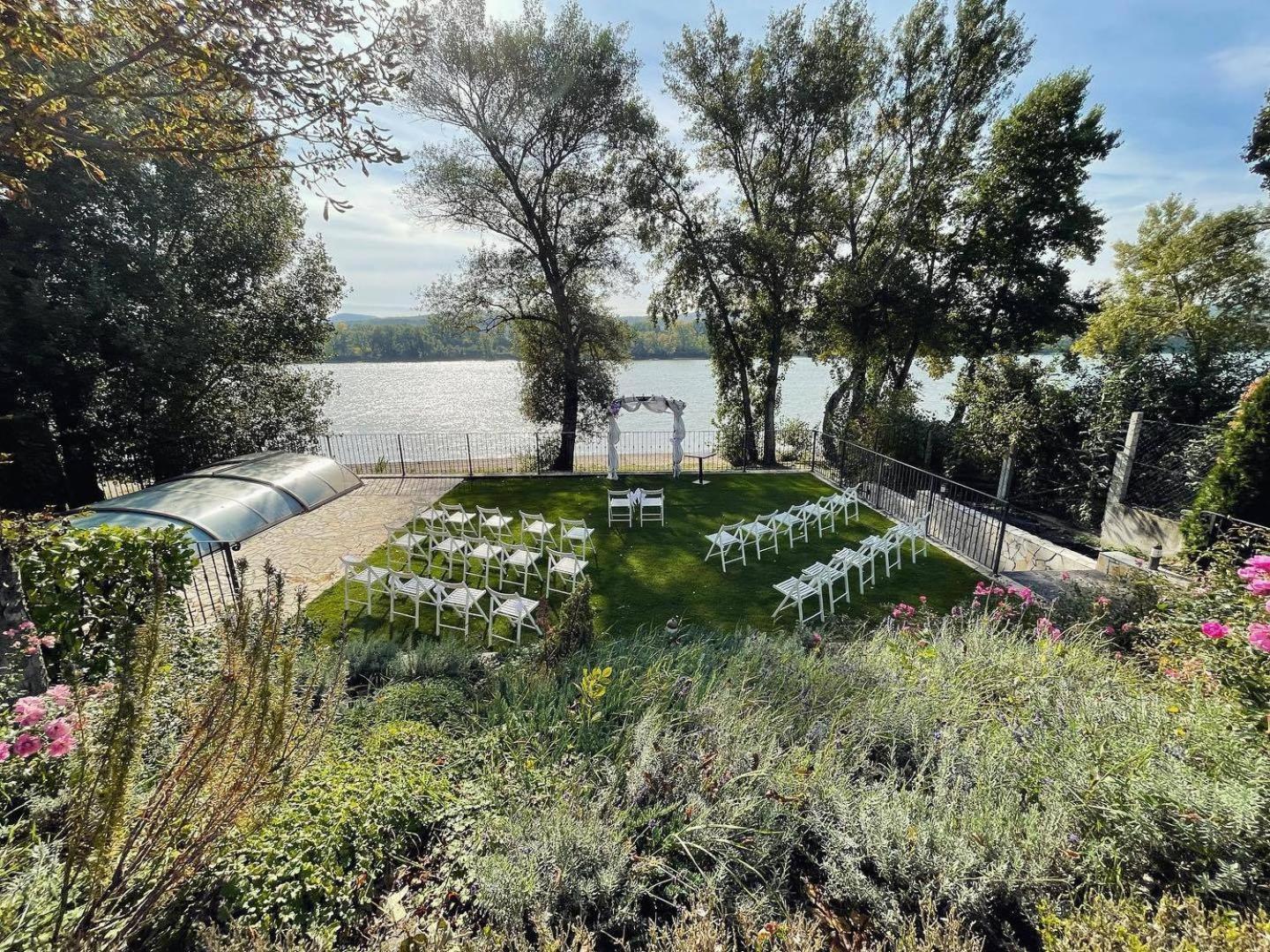 Mlyn Penzion & Wellness Radvaň nad Dunajom Exteriér fotografie