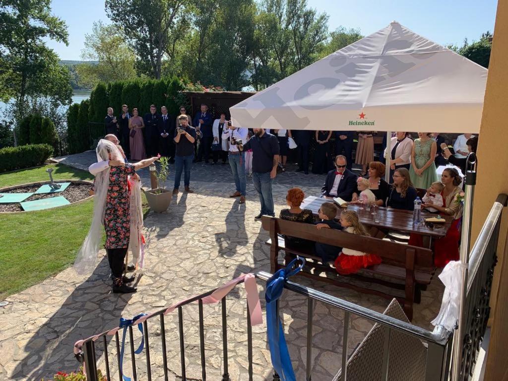 Mlyn Penzion & Wellness Radvaň nad Dunajom Exteriér fotografie